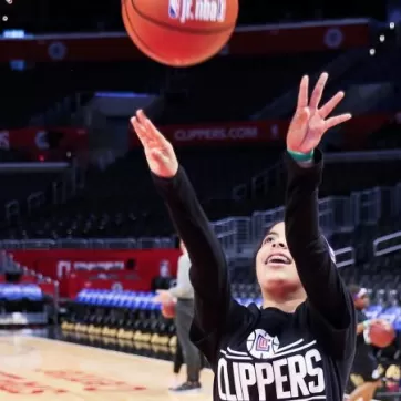 Jr. Clippers Show Why It’s Her Time To Play